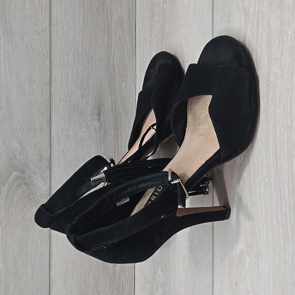 Torrid Black Women's Suede Ankle Strap Open Toe Heels Shoes Sz 8.5W - Picture 2 of 11